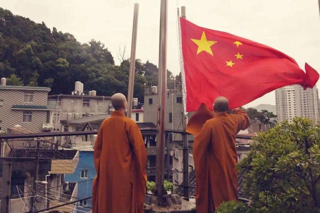 重庆首部电影级动作微短剧《雾都赏金猎人》在渝开机