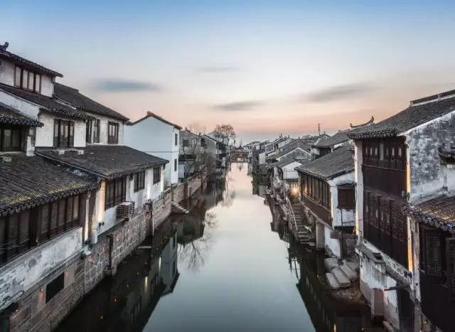 新鲜感是和旧的人去体验新的风景，如何看待新鲜感？游戏画面